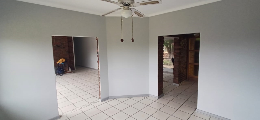 To Let 3 Bedroom Property for Rent in Morelig Free State